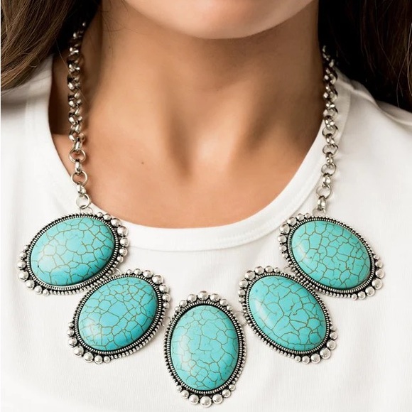 Prairie Goddess turquoise blue necklace and earrings -paparazzi - Picture 1 of 3